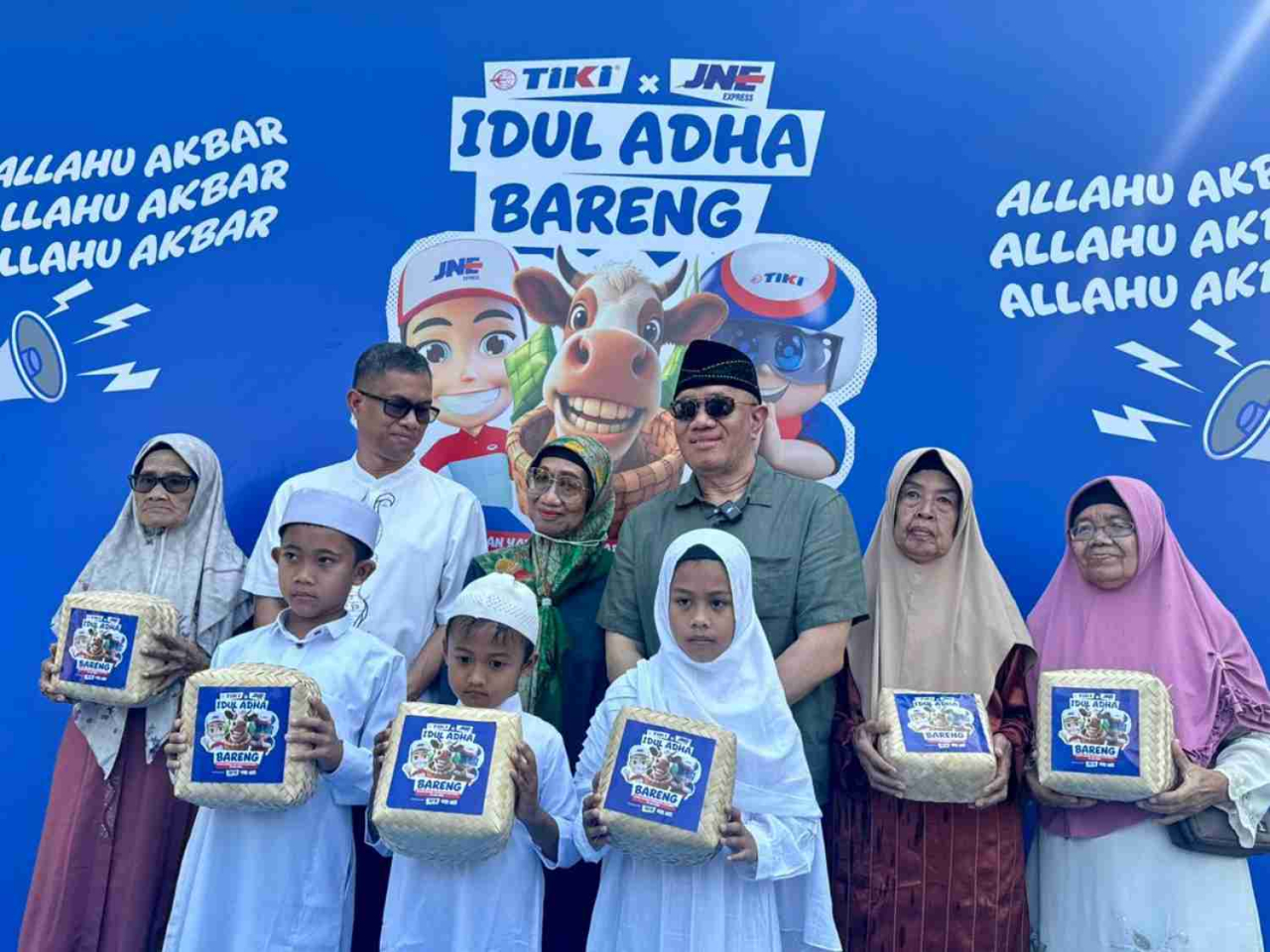 Perayaan Iduladha JNE dan TIKI bareng masyarakat. Foto : JNE