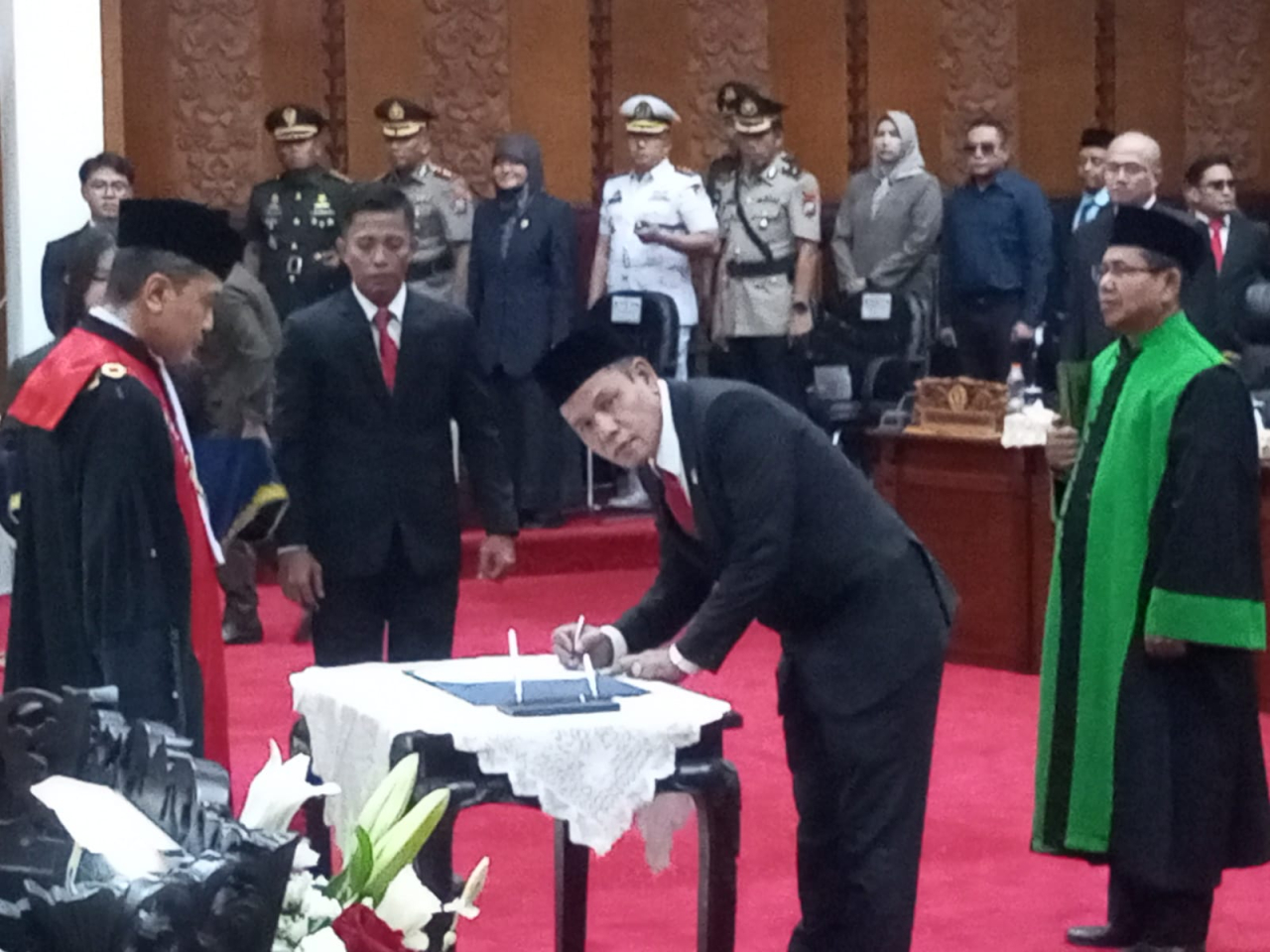 Ketua DPRD Surabaya Syaifuddin Zuhri, S.Sos komitmen untuk membangun kota Surabaya. ( Foto : Soemadji / Jatimkini.com )