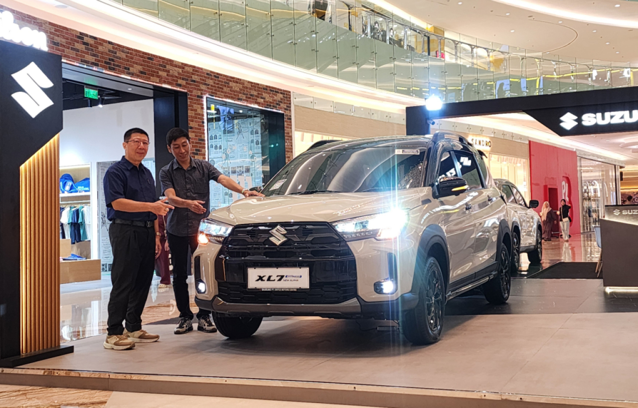 Peluncuran XL7 terbaru dilakukan serentak di 12 kota besar Indonesia, termasuk Surabaya. Acaranya digelar di Ciputra World Mall Surabaya, Rabu (29/7/2026). Foto : Peni Widarti