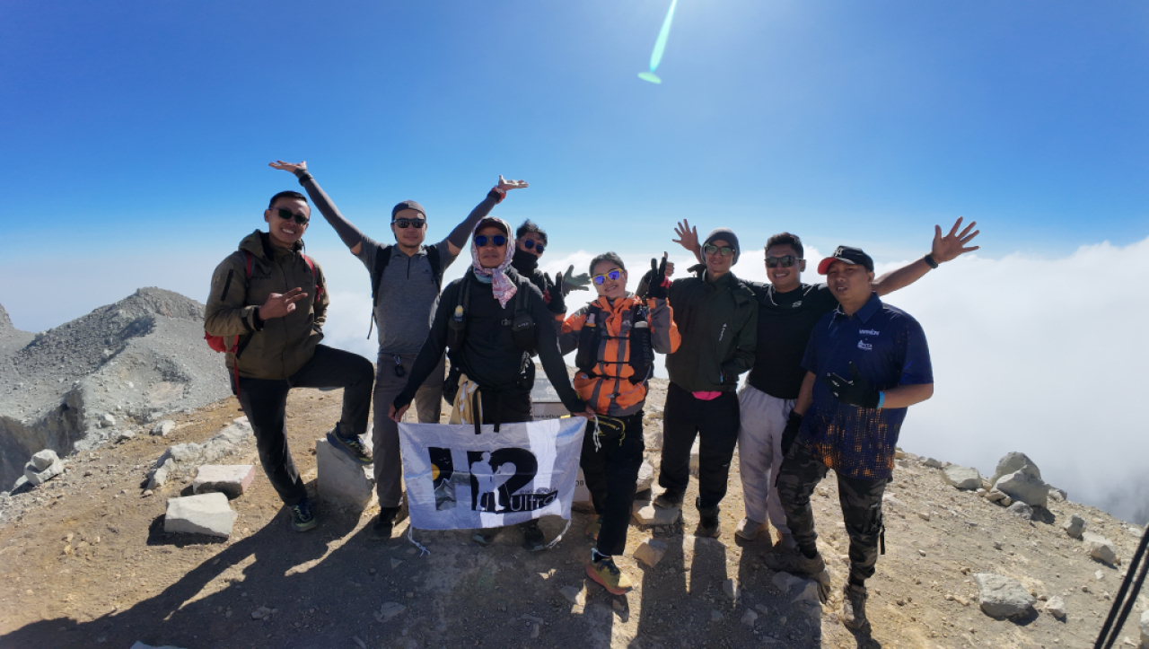 Dingin Minus 2°C, Pesona Arjuno-Welirang Tetap Diburu Pendaki