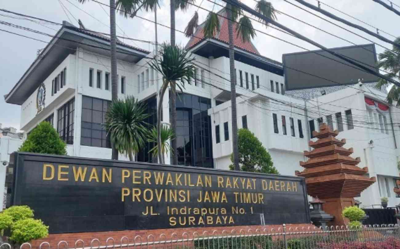Gedung DPRD Jawa Timur. Foto: Komdigi.