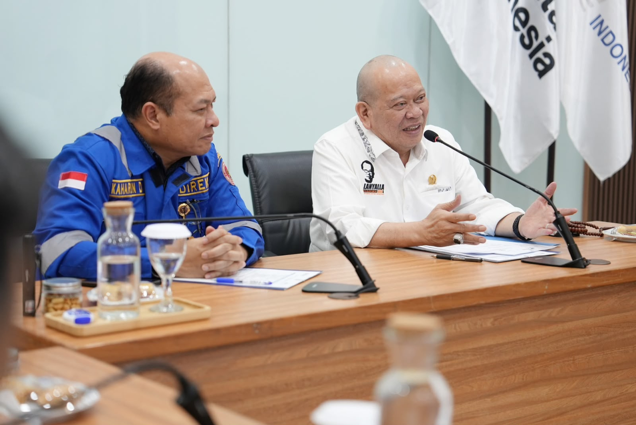Anggota Dewan Perwakilan Daerah (DPD) RI Daerah Pemilihan Jawa Timur AA LaNyalla Mahmud Mattalitti lakukan sidak ke fasilitas PT PAL Indonesia  ( Foto : istimewa )