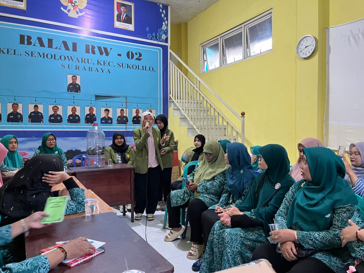 Kurangi Volume Sampah Organik, Mahasiswa UPN Veteran Jatim Kenalkan Galon Takakura. Ini Manfaatnya