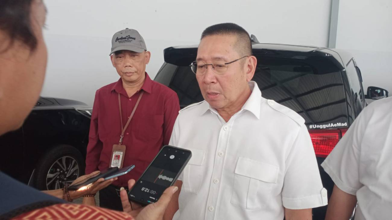 Anggota Komisi XI DPR RI, Wihadi Wiyanto saat melakukan kunjungan kerja ke pabrik rokok di Bojonegoro, Selasa (28/7/2026). (Foto: IST).