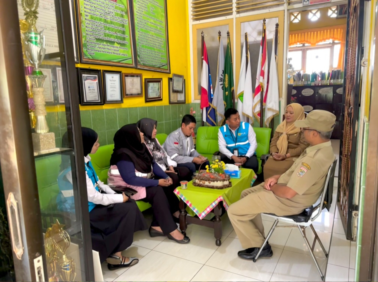 Semarak HUT ke-81 RI, PLN NP UP Brantas Tambah Daya Listrik untuk 15 Fasilitas Umum dan Sosial di Malang