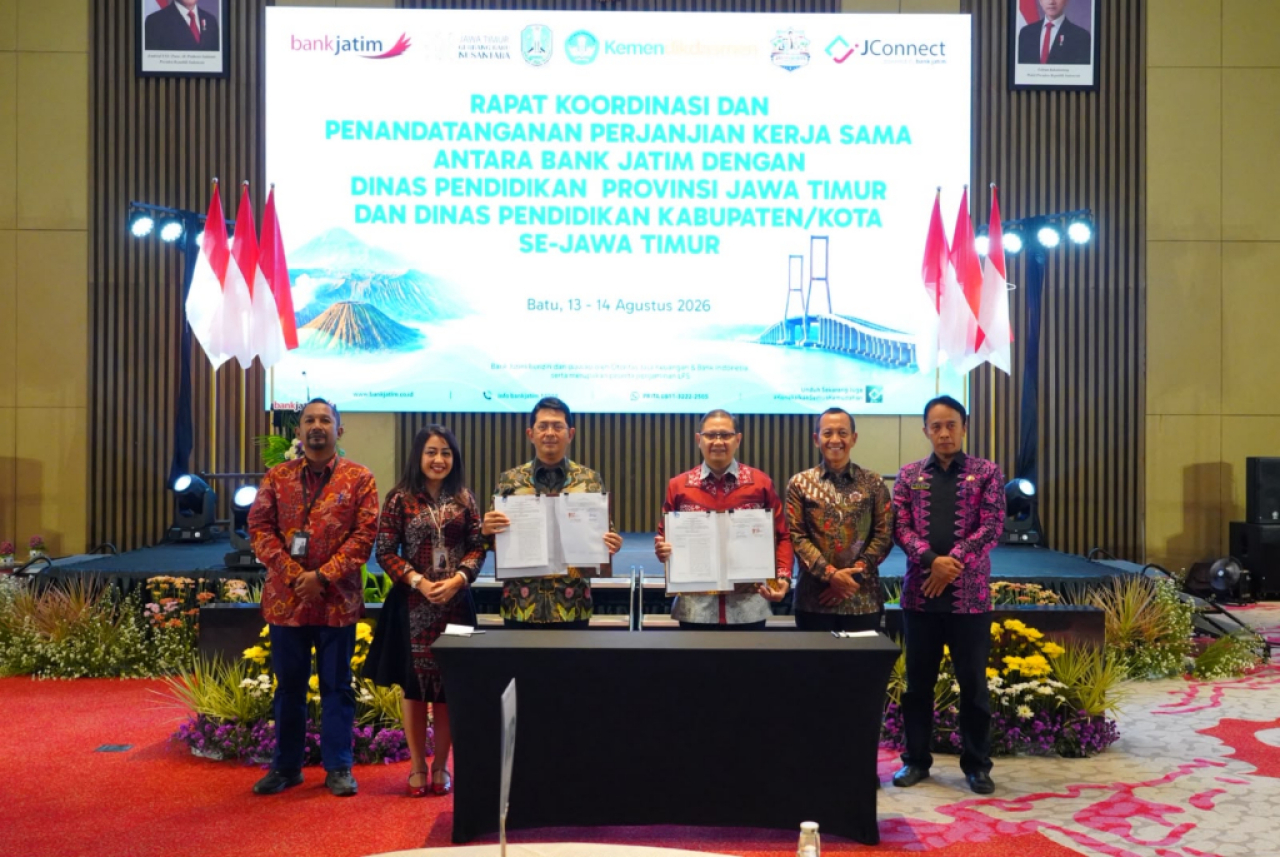 Penandatanganan PKS antara Bank Jatim dengan Dinas Pendidikan se-Jatim. Foto : Bank Jatim