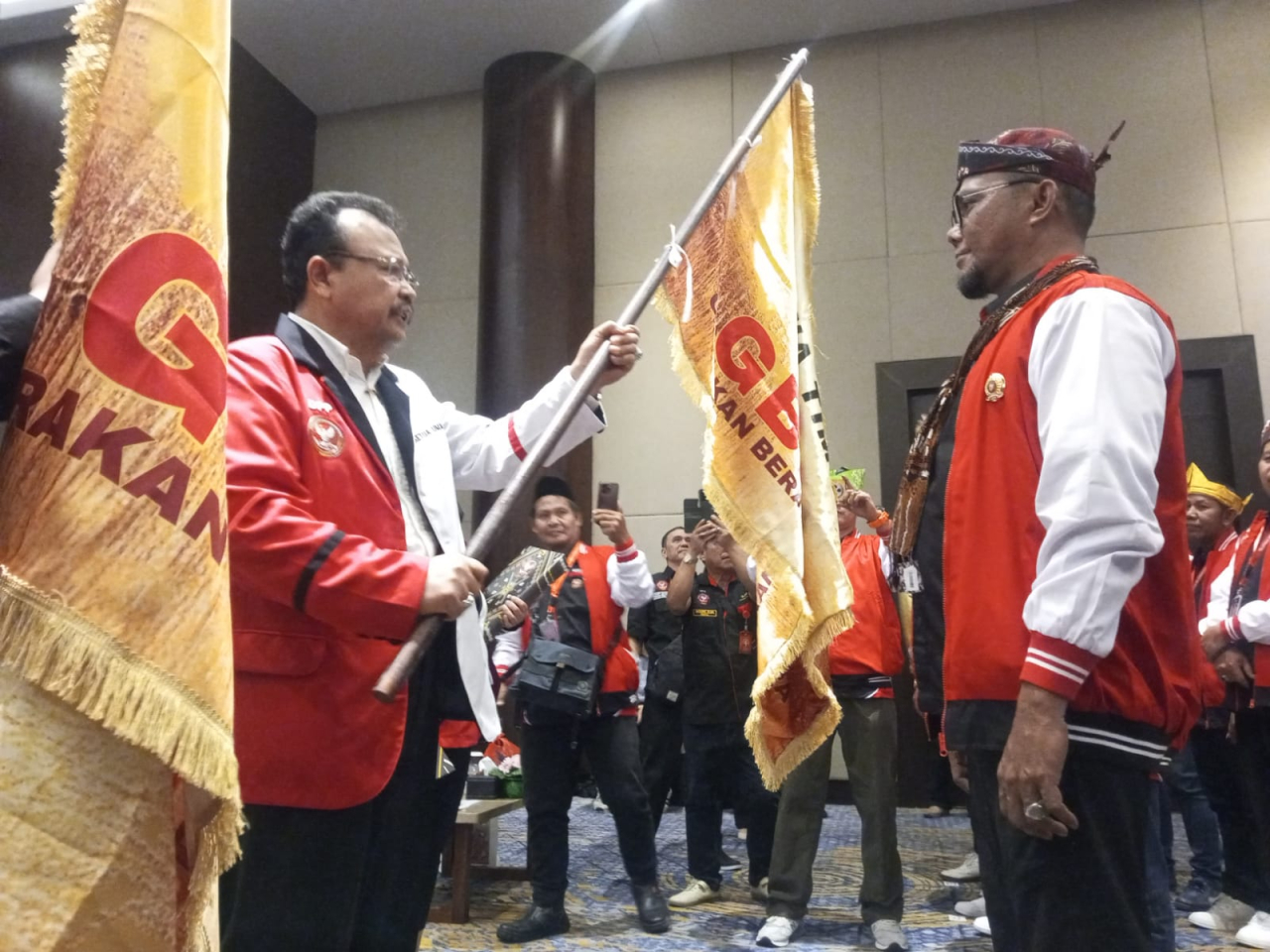 Dewan Pimpinan Daerah GBRAN Jawa Timur resmi dipimpin Rudi Gaul setelah dilakukan pelantikan nasional ( Foto : Soemadji / Jatimkini.com )