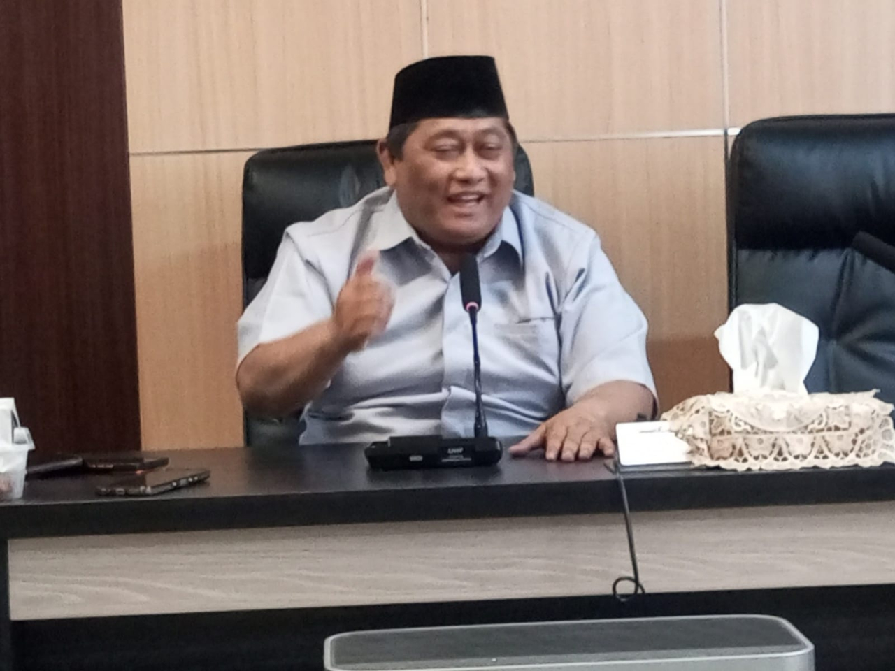 Ketua Dewan Pimpinan Daerah PAN Surabaya Ghofar Ismail berharap gen Z memperoleh tempat 50 persen  saat pemilu nanti ( Foto : Soemadji / Jatimkini.com )