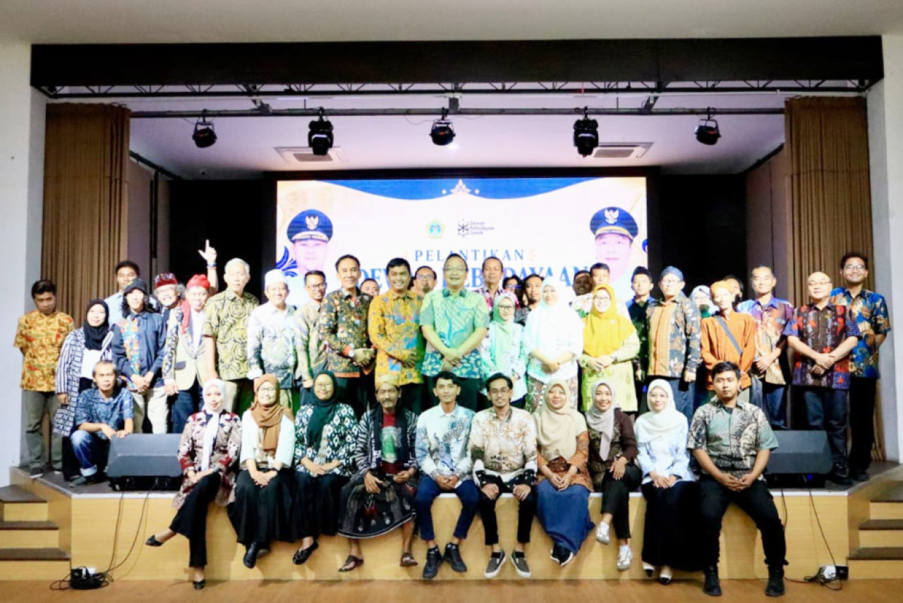 Wakil Bupati Gresik Asluchul Alif saat bersma pengurus Dewan Kebudayaan Gresik periode 2026–2029 di Gedung Nasional Indonesia (GNI), Kamis (20/8/2026).