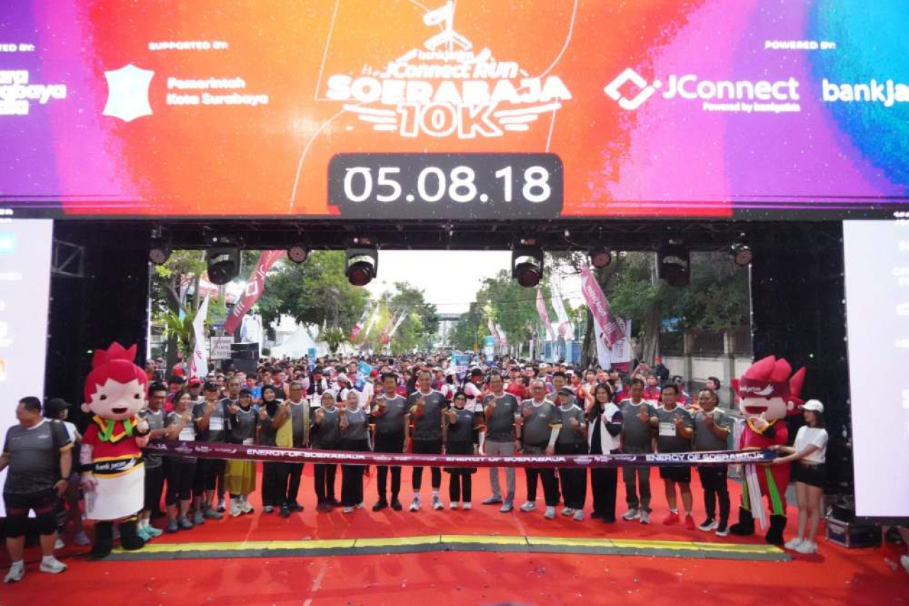 Pelepasan peserta lari JConnect Run Soerabaja10K 2026. Foto : Bank Jatim