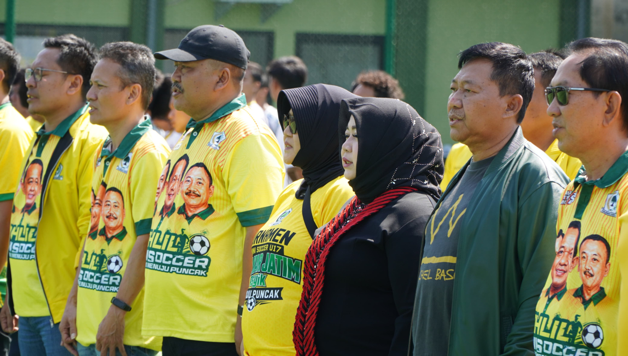 Turnamen Bahlil Mini Soccer 2026 memasuki babak penyisihan Zona 2 Madiun Raya. Kick off kompetisi yang memperebutkan Piala Ketua Umum DPP Partai Golkar Bahlil Lahadalia ( Foto : Istimewa )