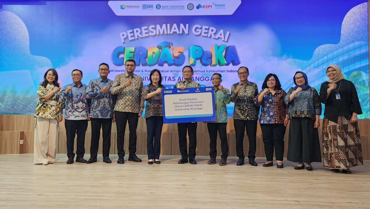 Peresmian gerai Cerdas Peka di Unair. Foto : Peni Widarti