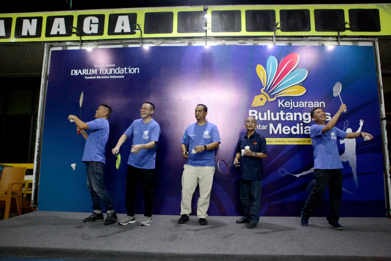 Pembukaan kejuaraan bulu tangkis antar-media 2026 di GOR Suryanaga, Surabaya. (Foto: IST)