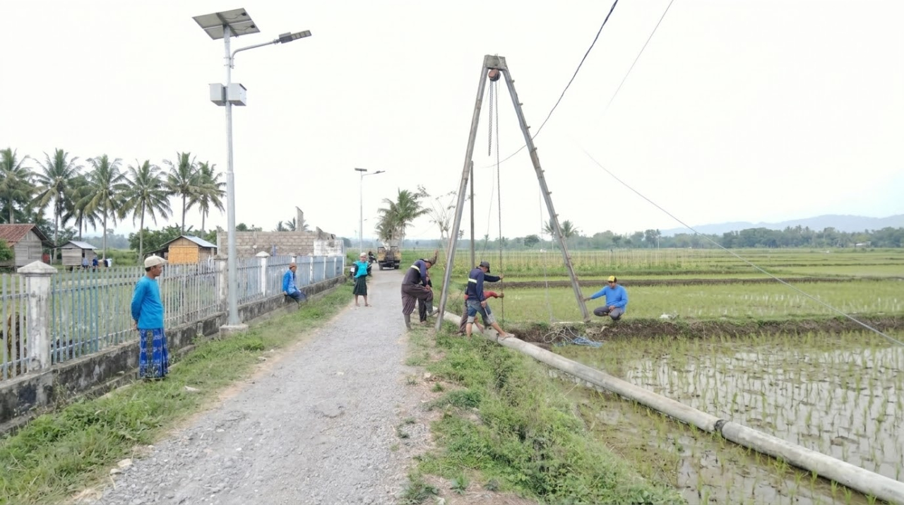 Sempat di Keluhkan Warga Soal Tiang Listrik. PLN Respon Cepat Pasang 12 Titik Tiang Listrik Baru