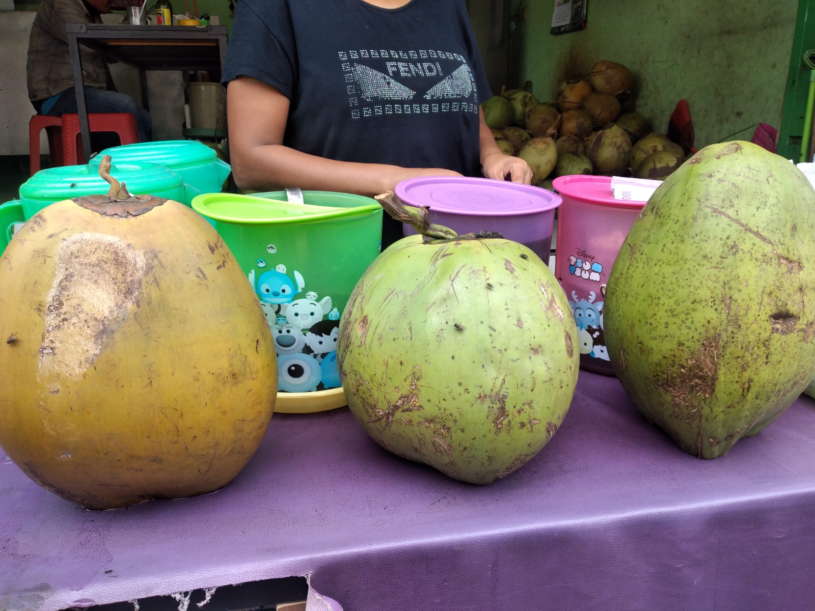 Penjual Bakso Kehilangan Kelapa Muda. Ternyata di Curi Jin Cilik