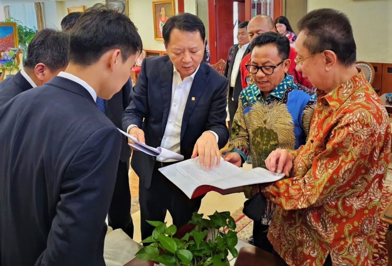 Wali Kota Sutiaji Pikat Investor Tiongkok