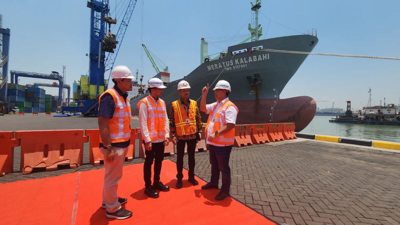 Meratus Gandeng PELNI Operasikan Kapal Tol Laut Rute Surabaya - NTT
