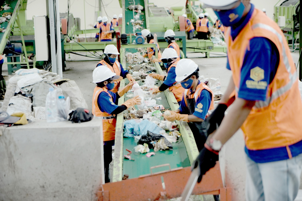 Pabrik Semen SBI Dapat Pasokan Bahan Bakar Berbasis Sampah Dari Sleman