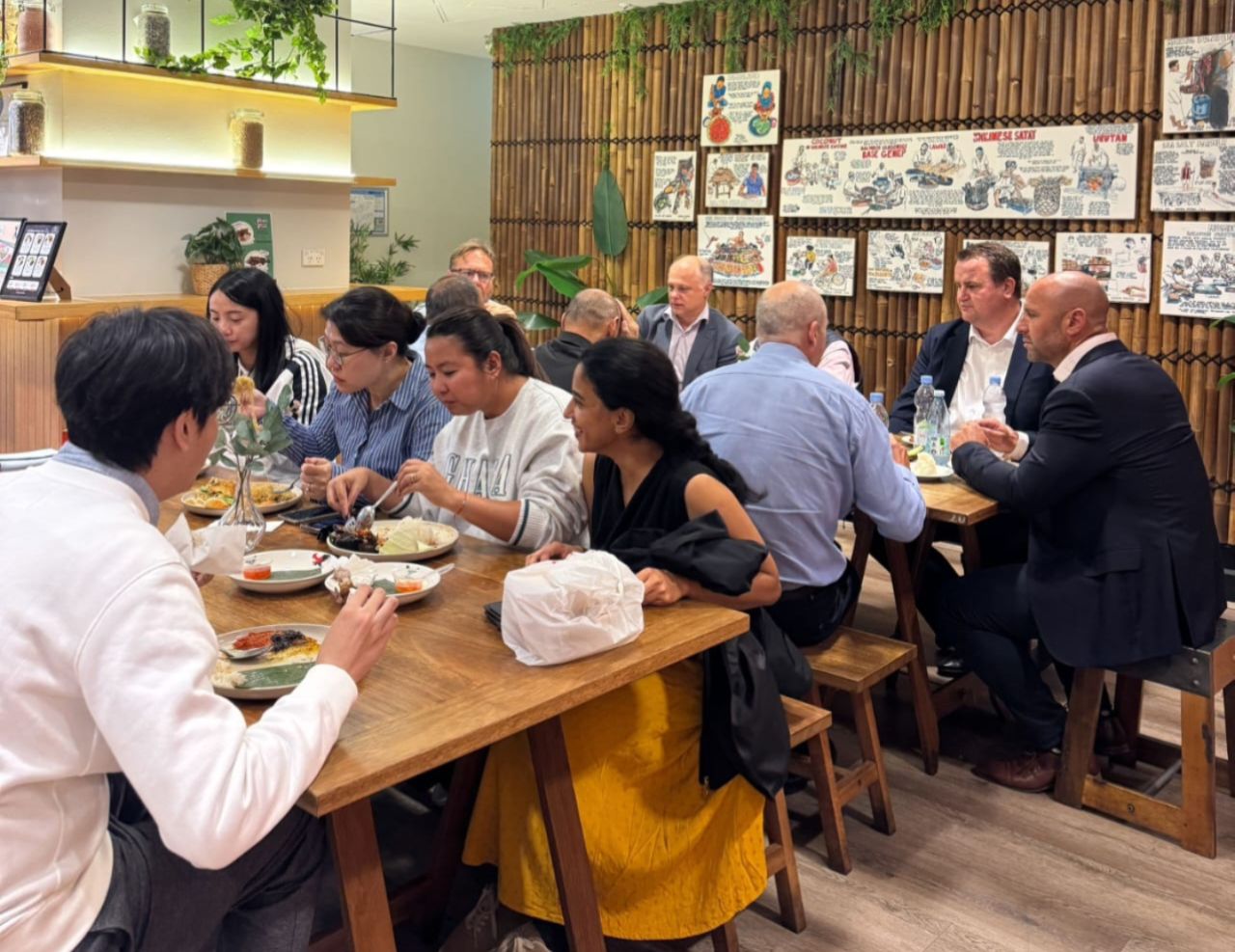 Menikmati Bakso Pandawa di Kota Sydney
