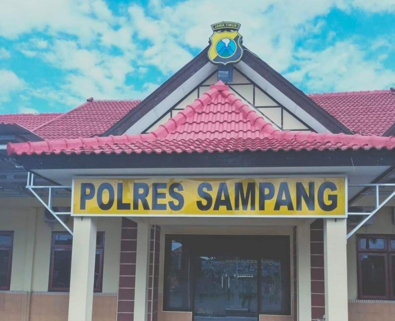Tenaga Honorer Polres Sampang di Duga Menipu. Polres Sampang Masih Belum  Merespon