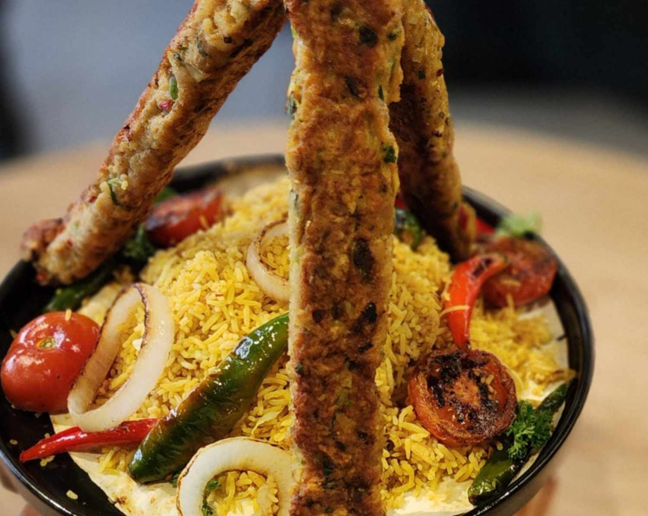 Gandeng Brand Karita, BeSS Mansion Hotel Surabaya Hadirkan Menu Arabic Mix Grilled