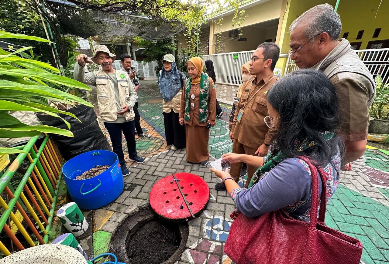 Kampung Edukasi Sampah Sidoarjo Jadi Penilaian STBM Award 2025