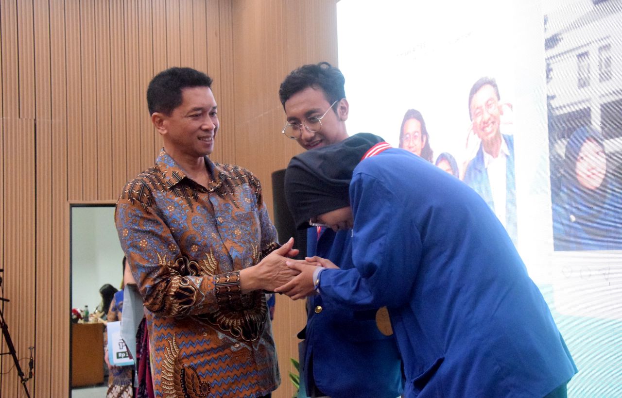 ITS dan Coca Cola Hadirkan Teknologi Pelacakan Sampah, Seperti Apa?